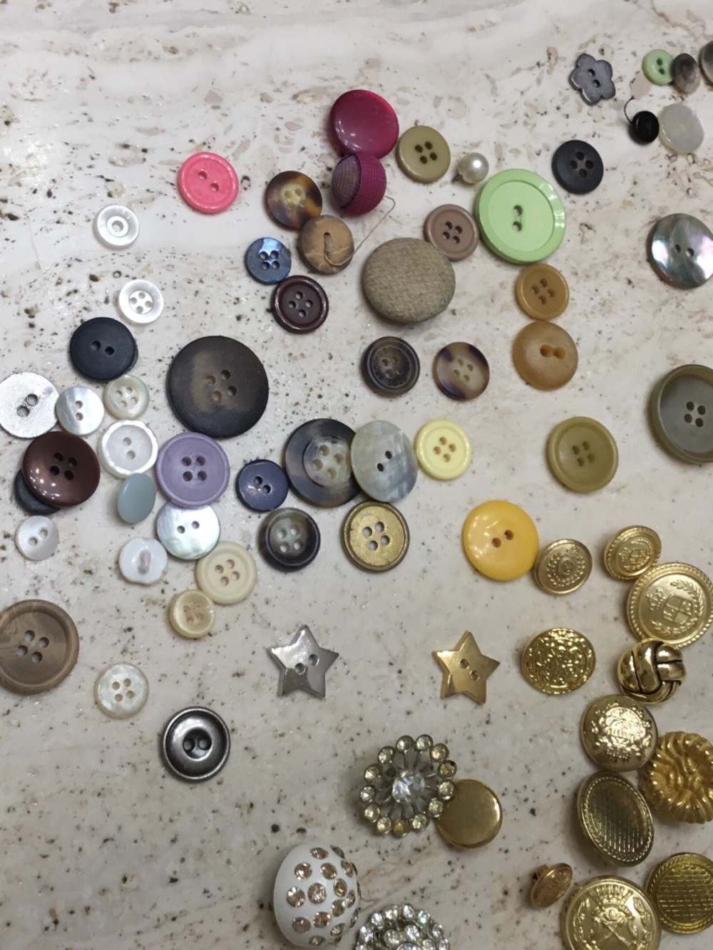 Buttons Metal, Rhinestone, Plastic Multi Color Mixed Sizes - Picture 4 of 4